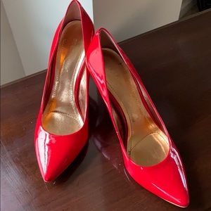 BCBGeneration Red Pumps